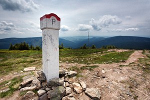 Hraniční kámen na Kralickém Sněžníku