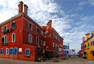 Barevná pohoda v Buranu