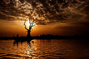 Taung Tha Man Lake, Mandalay, Barma
