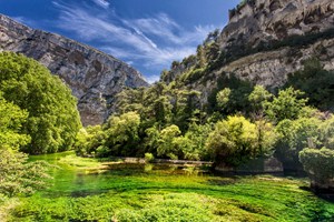 Počátek řeky La Sorque