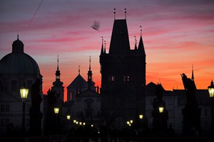 Ráno na Karlově mostě